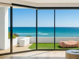 Henley Beachfront Luxury Home With Sauna Just 200m From Henley Square!