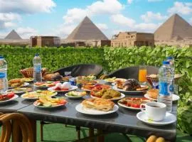Holiday pyramids view inn