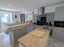 Gîte Climatisé avec Jardin à Tavers - FR-1-590-582