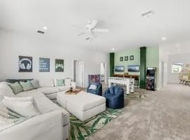 435 Strand Dr