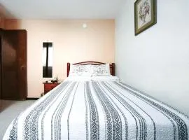 Cozy bedroom at 5 min Mexico City Airport T1 & T2