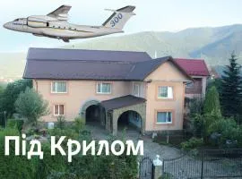 Кімната з диваном