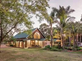 Trinder Retreat - Luxe Nature Escape and Alfresco Bath