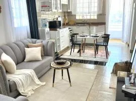 Dovy 1br Milimani with AC