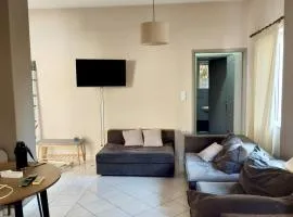Stylish Modern Flat in Pyrgos near Olympia