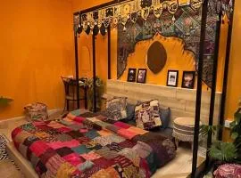 Cozy Room near Ganges