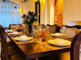StayVista at Raga Living - Mountain Views, Bonfire