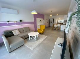 Garden View Two Bedroom Apartment in Caesar Resort & SPA, Long Beach, ξενοδοχείο σε Perivolia tou Trikomou