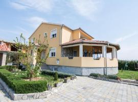 Apartment in Kakma near Biograd Beaches, hotel a Kakma