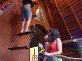 Sigiri Hunter's Eco Tree lodge, hotel in Sigiriya