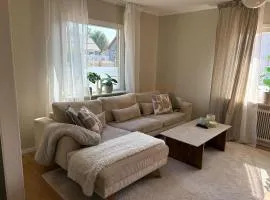 Guestly Homes - 3BR Homely Villa in Piteå