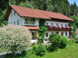 Haus Am Waldrand - Ferienwohnung Augustin, viešbutis mieste Grafenau