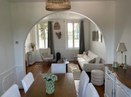 La petite Compiégnoise, hotel v destinaci Margny-lès-Compiègne