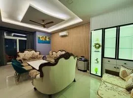 Kamlam Homes - Aura