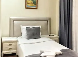 Parliament Hotel & Restaurant