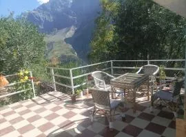 Snow Peaks View Home Stay