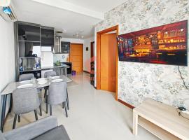 Best View 1BR Baywalk Condo Pool Gym, Wi-Fi, condo στην Τζακάρτα