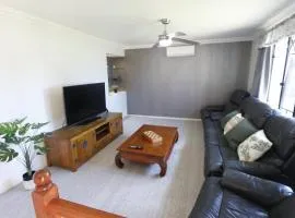 Bayside Bliss 8 Sleeper Family Escape