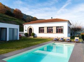 Spacious Villa with Private Pool & Garden in Douro, by Hopstays, Hotel in Sabrosa
