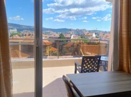 The View - Modern and Central Stay, hotel with parking in Vratsa