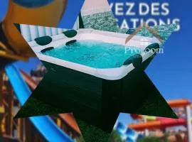 Large Apartment, Sea View, Jacuzzi & Family Games