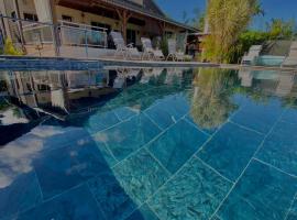 Villa Le Coin de Paradis, hotel in Saint-Leu