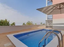 Luxury Villa Pembe Palheiro Village