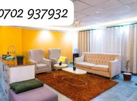 VillaromAfrica Staycations-Gold Suite