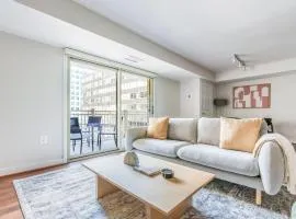 Blueground Ballston pool nr Arlington Cemetery WDC-1118