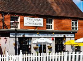 The Blacksmiths Arms, hotel in Halland