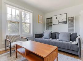 Blueground Downtown North view nr Stanford SFO-2012、パロアルトのホテル