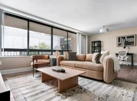 Blueground Crystal City pool nr Potomac River WDC-1169