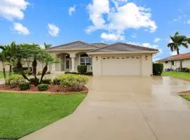 4BR waterfront home with saltwater pool in Punta Gorda - Fishtail