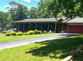 The Downer House, acomoda&ccedil;&atilde;o com cozinha em Chattanooga
