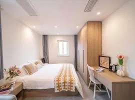 Book and Bed - Quyang Apartment
