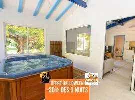 Ambiance Jacuzzi Halloween - Idéal couples et petites familles - 15min Parc Spirou - Nocturnes les 25, 30, 31 octobre et le 1er novembre - Jardin - 15min Avignon - Parking privé gratuit - Calme et charme provençal