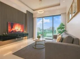 Upscale Condo, Spectacular Views