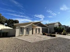 Atlantis - Modern Well Equipped Home Near the Beach