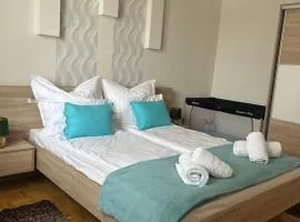 László Apartman