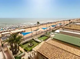 Stunning Apartment In Guardamar Del Segura