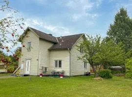 2 Bedroom Stunning Apartment In Bodafors