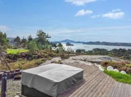 Beautiful Home In Fitjar With House Sea View