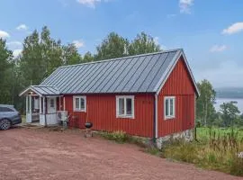 Gorgeous Home In Villands With Lake View