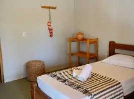 Flor - Private room with shared bathroom