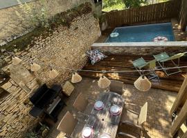 Maison du Barry - Piscine - Périgord Dordogne, hotel i Nadaillac