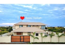 Les Champs Beau Vallon, hotel v destinaci Mahébourg