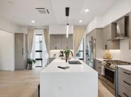 New House Scottsdale - 3 Bedrooms & Rooftop Views