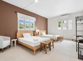 Oceanside Swimming Pool Parking