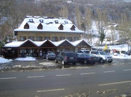 Ostau dera nheu, hotel na may parking sa Les