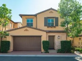 Stylish 3BR Irvine Oasis Family Friendly w Garage